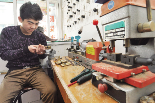 黔西南开锁店为啥“牛号”频现 听开锁师傅讲什么锁最防盗