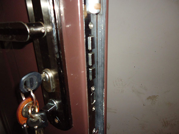 黔西南防盗门换锁芯注意事项